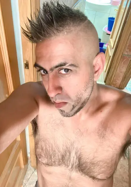 Soy Gato, 34 años de Mollet del Vallés, busco conocer gente para chatear