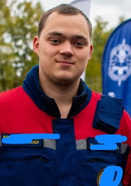 Я Nikita, 19 років, знайомлюсь для відкриті стосунки у Луганську