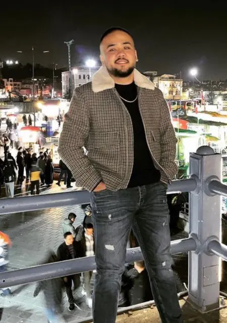 Я Husein, 26, из Эребра, ищу знакомства на одну ночь