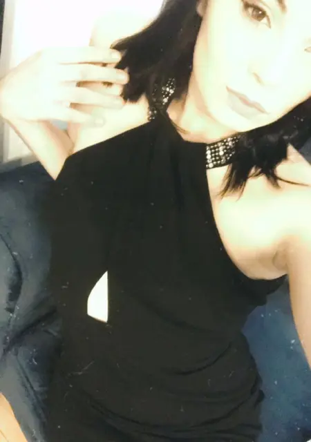 Я Laura, 30 років з Львів, шукаю знайомство для приємне проведення часу