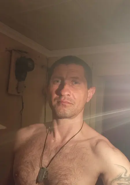 Я Максим, 35, знакомлюсь без обязательств в Горловке