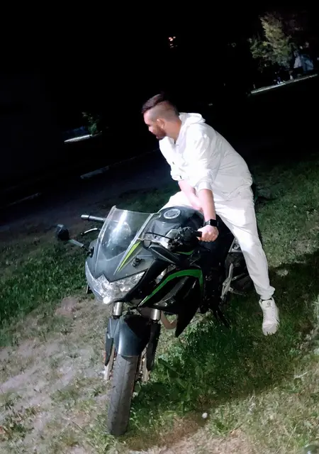 Andrey з Павлограда, мені 29 років, познайомлюсь без зобов'язань