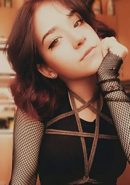 Я Klra, 19, из Праги, ищу знакомство