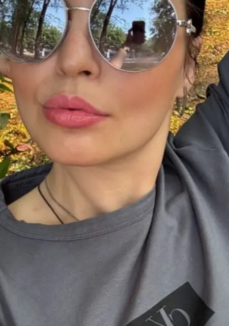 Анастасия из Амстердама, ищу на сайте дружбу