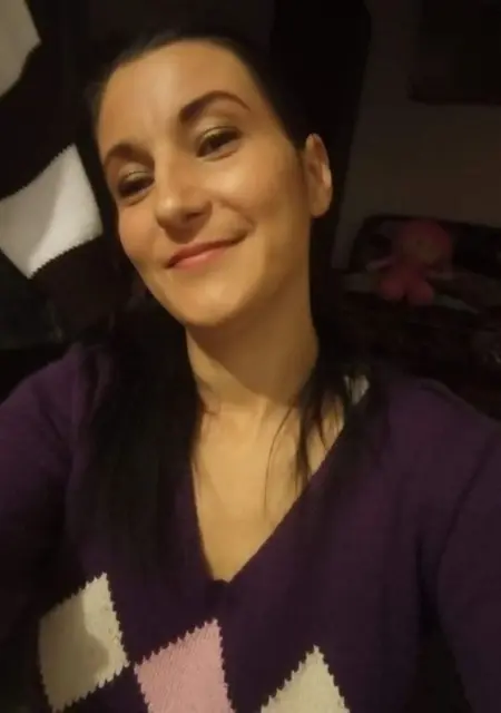 Yonela Musat из Бухареста