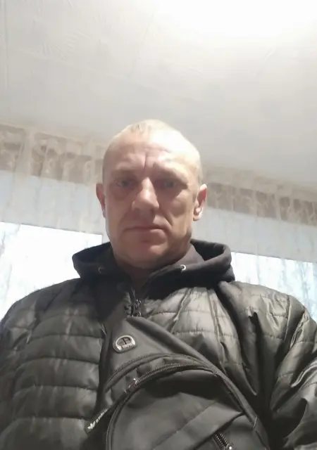 Я Олег, 46 років, знайомлюсь без зобов'язань у Мелітополі