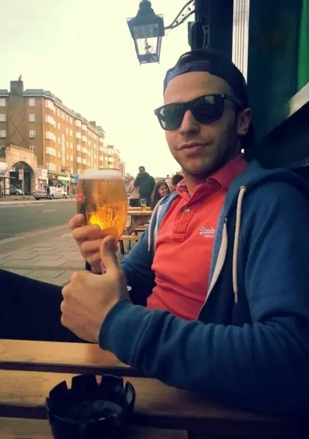 Я Mihai, 26, из Лондона, ищу знакомство