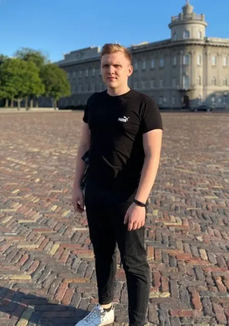 Bohdan з Чернігова, мені 24 років, познайомлюсь для постійних стосунків