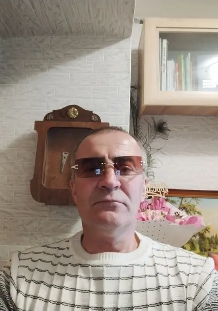 Влад из Барановичей, ищу на сайте знакомства на одну ночь