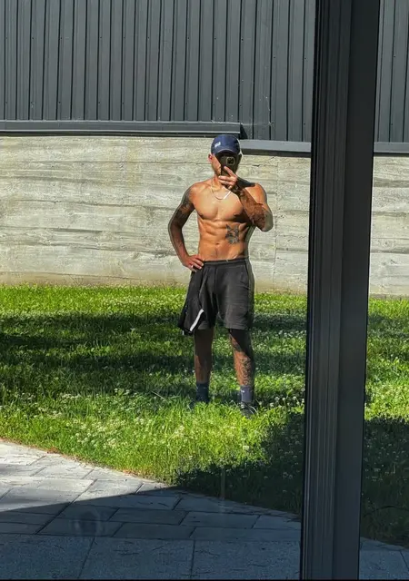 Я Виктор, 22 років, знайомлюсь без зобов'язань у Васильків