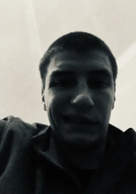 Я Alex, 29 років з Ужгорода, шукаю знайомство для спілкування