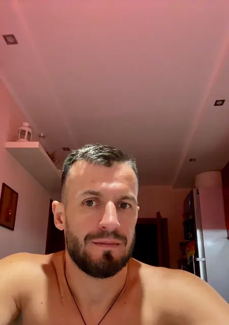 Denys з Запоріжжя, шукаю на сайті знайомства без зобов'язань