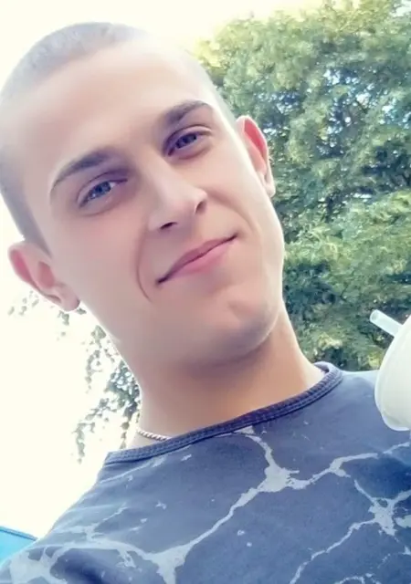 Я Дмитрий, 29 років з Миколаєва, шукаю знайомство для постійних стосунків