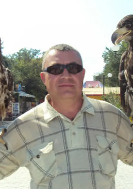 Олег з Золотоноши, мені 53 років, познайомлюсь для вірт
