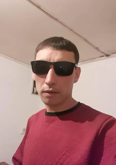 Я Данияр, 37, знакомлюсь без обязательств в Астане