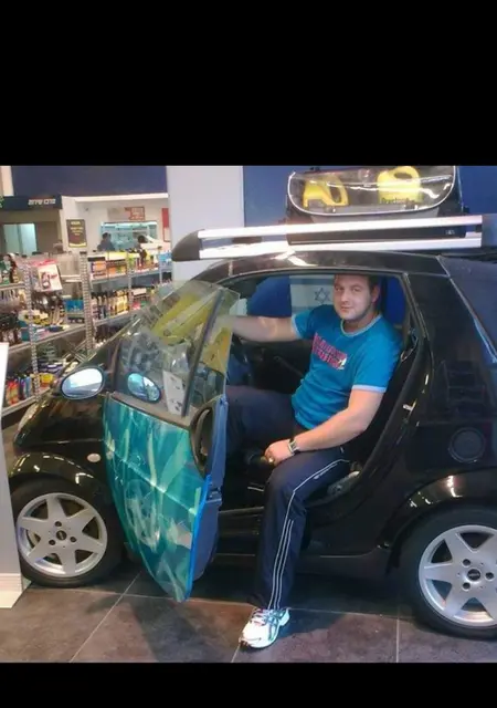 Я Артем, 40 років з Миколаєва, шукаю знайомство для спілкування