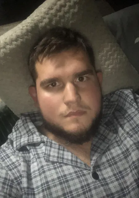 Я Дима, 29 років, знайомлюсь без зобов'язань у Чернігові