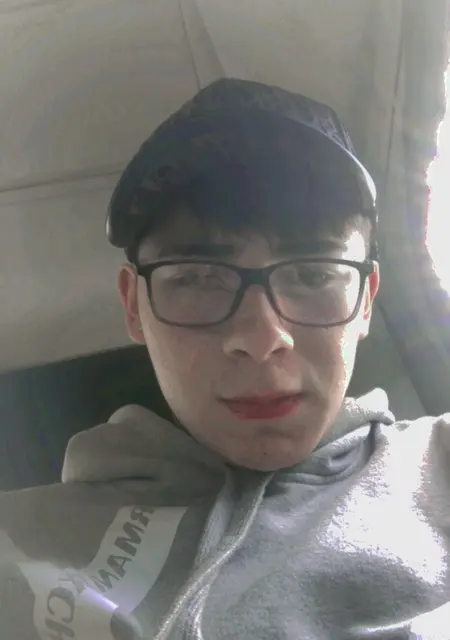 Diego из Сантьяго, мне 21, познакомлюсь для совместных путешествий