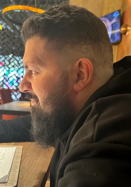 Я Богдан, 32, из Амстердама, ищу знакомство для общения